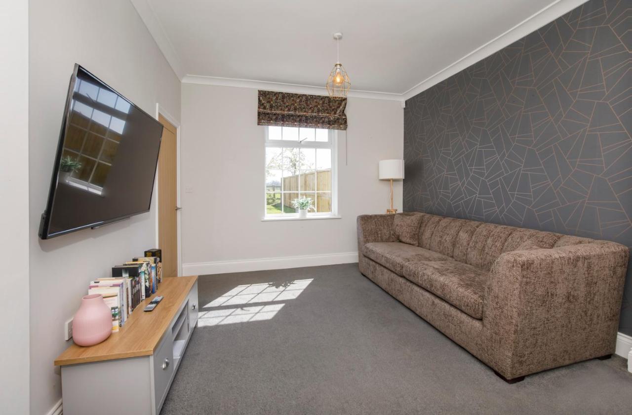 Holtby Grange Cottages ยอร์ค ภายนอก รูปภาพ