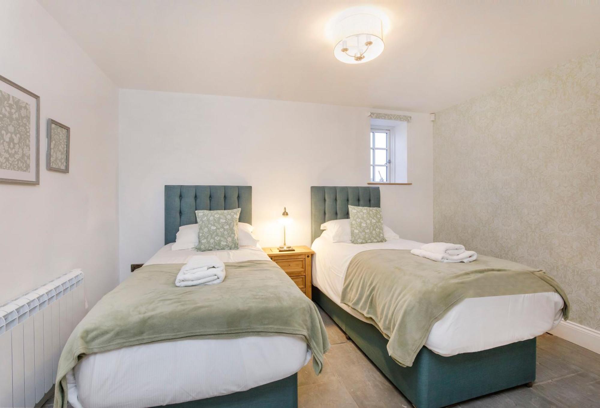 Holtby Grange Cottages ยอร์ค ภายนอก รูปภาพ