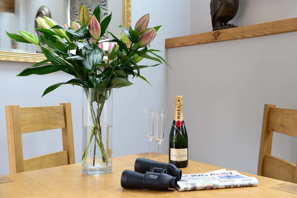 Holtby Grange Cottages ยอร์ค ภายนอก รูปภาพ