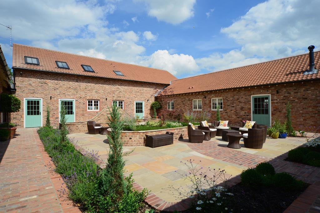 Holtby Grange Cottages ยอร์ค ภายนอก รูปภาพ