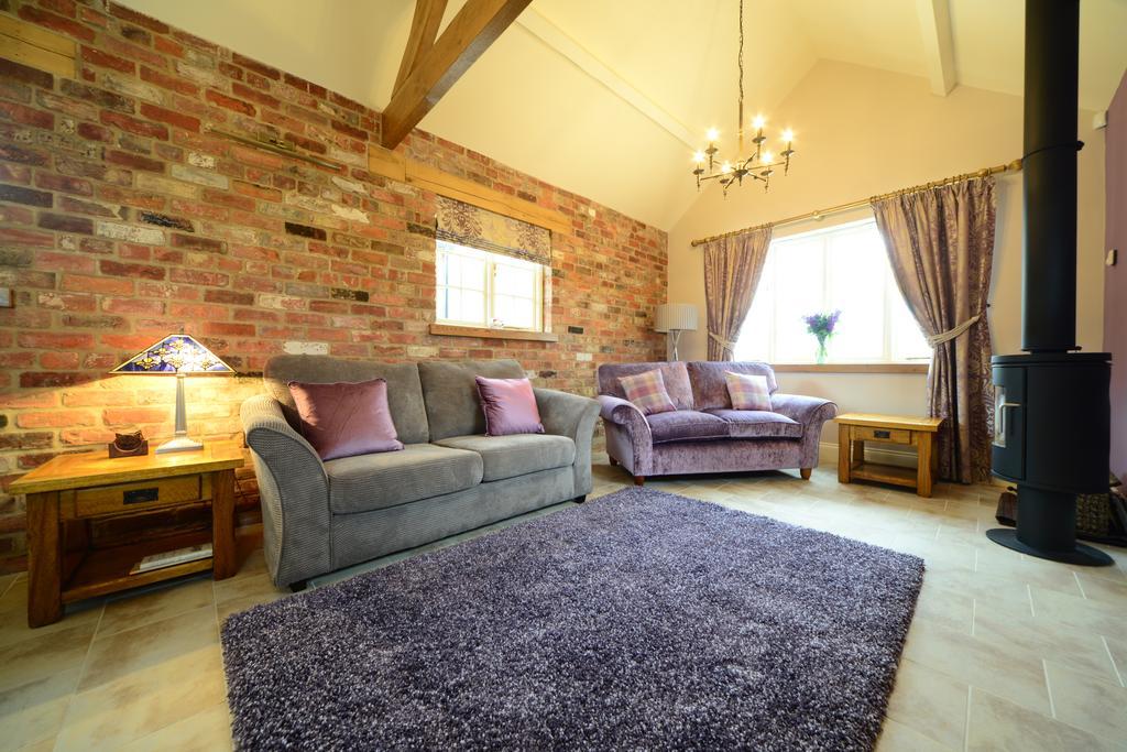 Holtby Grange Cottages ยอร์ค ภายนอก รูปภาพ