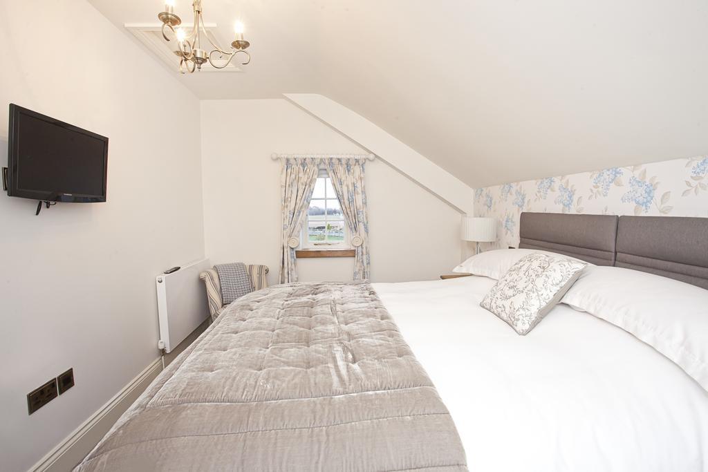 Holtby Grange Cottages ยอร์ค ภายนอก รูปภาพ